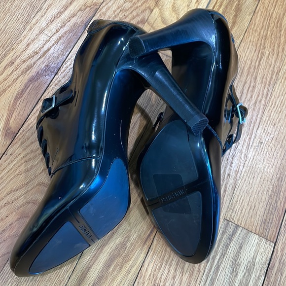NWOT Nine West Black ankle Booties. Lace and Side Buckle. Classy! Size 8 - Picture 5 of 5